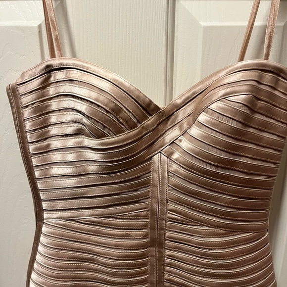 NWT BCBG rose gold dress size 4 - Picture 3 of 11